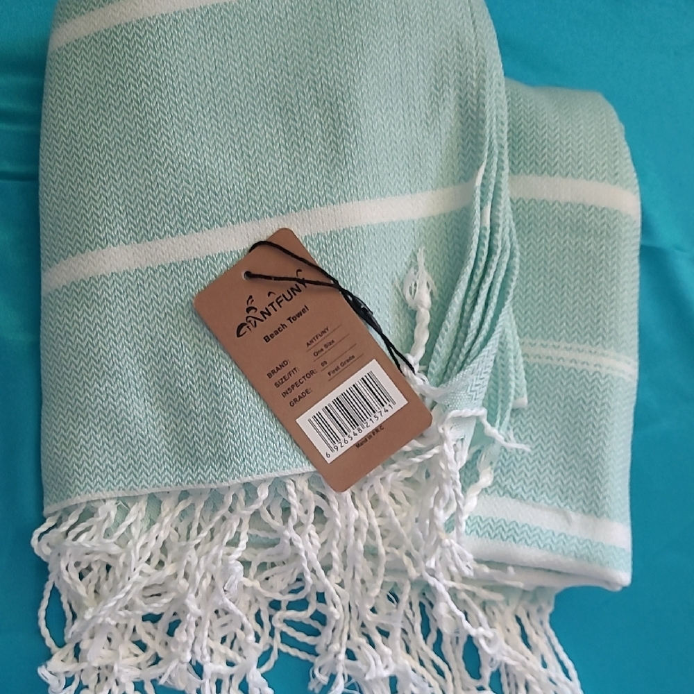 Green and White Beach Towel with Tassels